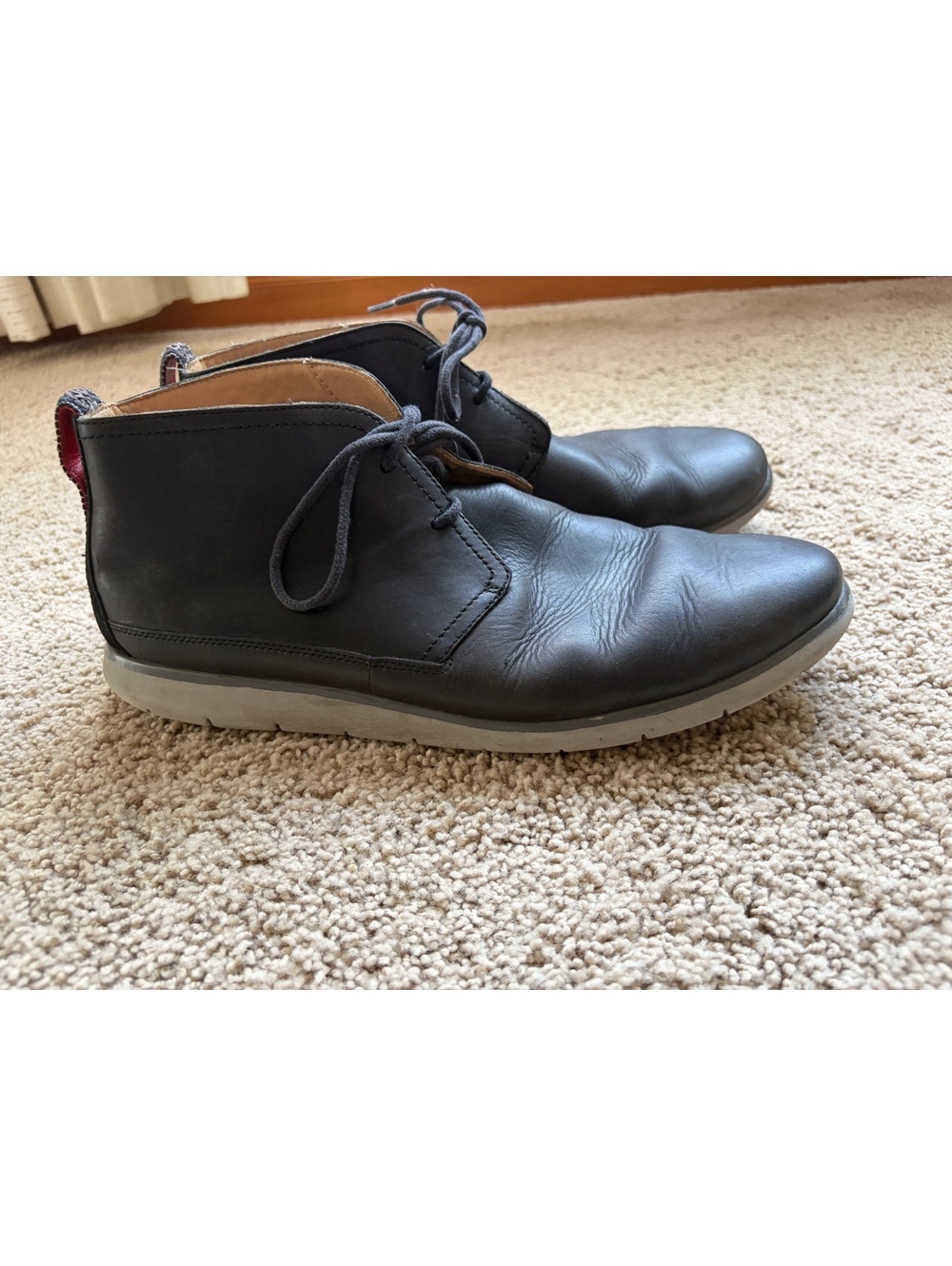 Men's UGG Freamon Chukka boots black leather shoes size 13 lightweight
